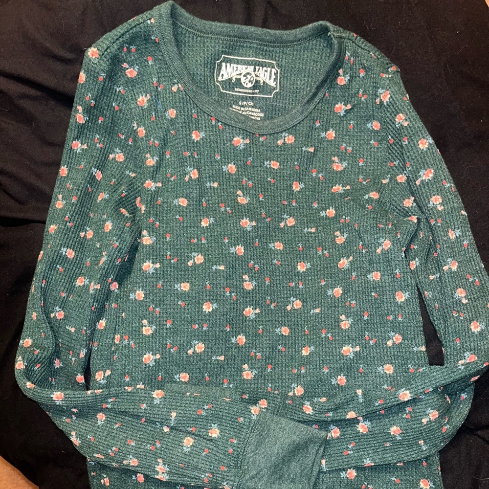 American eagle thermal shirt